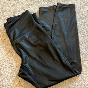 Athleta shimmer black elation ultra high rise tight.Size medium. Like new